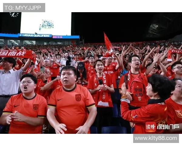 中国足球世预赛激战正酣球迷期待国足再创辉煌历史新篇章 中国足球世预赛激战正酣球迷期待国足再创辉煌历史新篇章